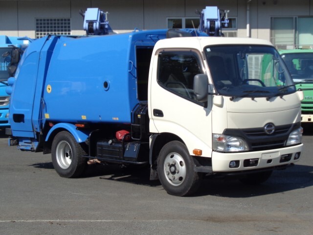 Hino / DUTRO