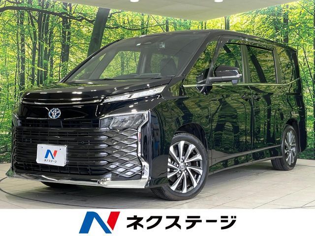 TOYOTA / VOXY HYBRID