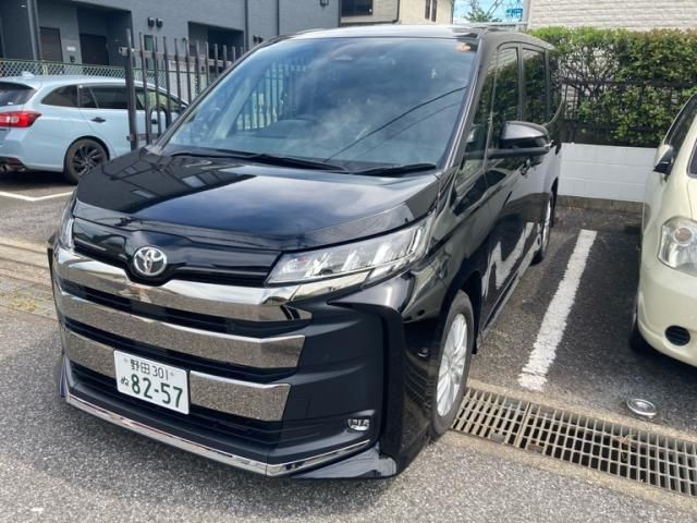 TOYOTA / NOAH