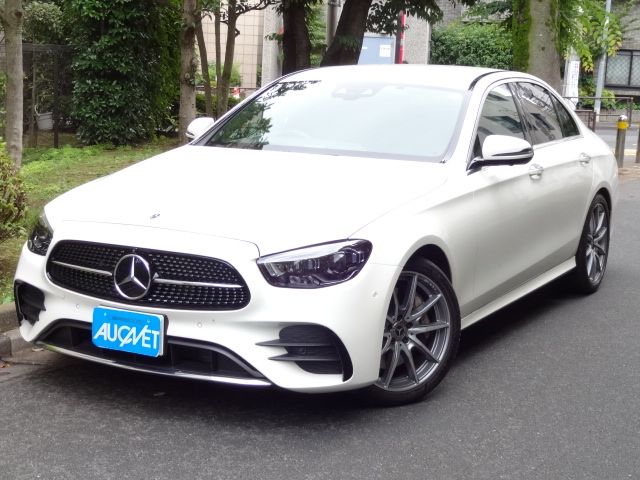 MERCEDES BENZ / MERCEDES BENZ E class sedan