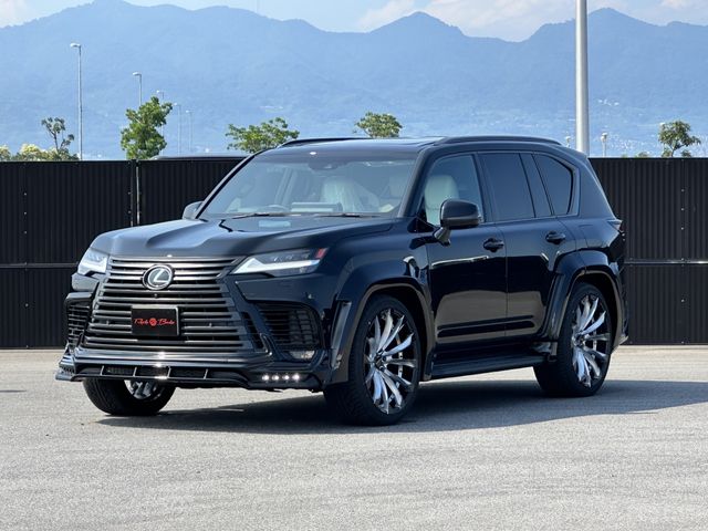 TOYOTA / LEXUS LX600