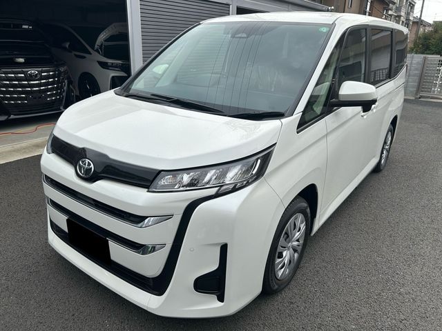 TOYOTA / NOAH