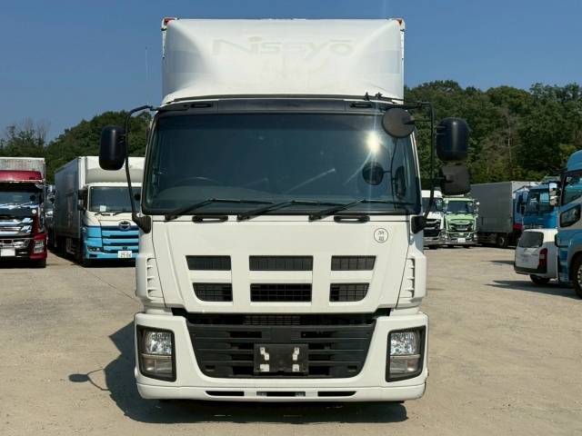 Isuzu / GIGA