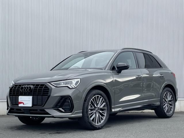 AUDI / AUDI Q3