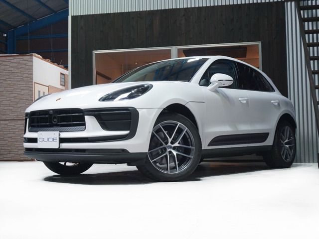 PORSCHE / PORSCHE Macan