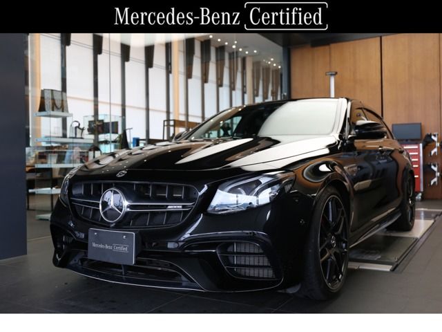 MERCEDES BENZ / MERCEDES AMG E class sedan