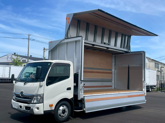 Hino / DUTRO