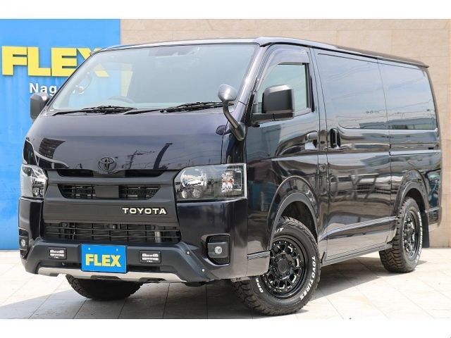 TOYOTA / HIACE van 4WD