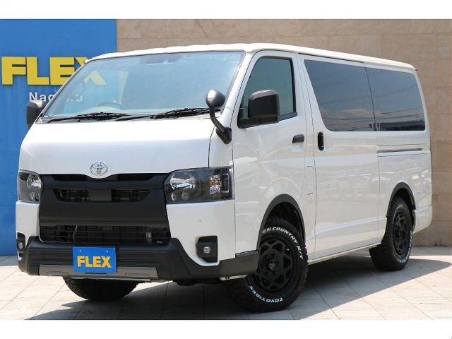 TOYOTA / HIACE van 4WD