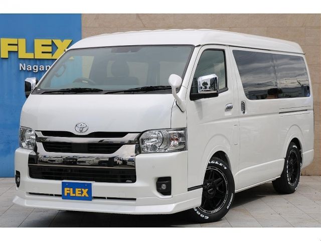 TOYOTA / HIACE van 4WD