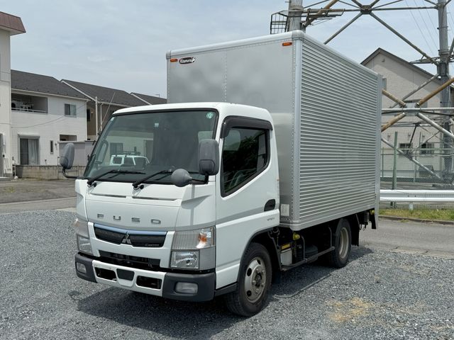 Japanese used car Ref# 1335957 MITSUBISHI / CANTER