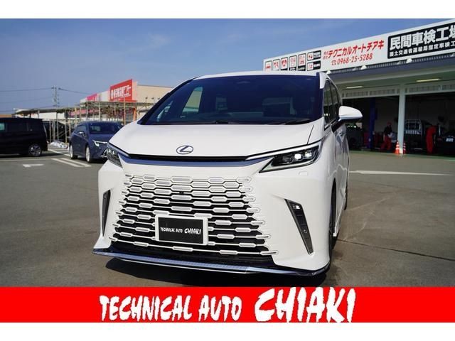 Japanese used car Ref# 1336068 TOYOTA / ﾚｸｻｽ LM500h