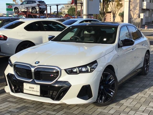 BMW / BMW i5