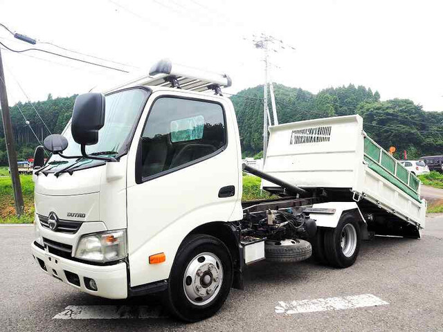 Hino / DUTRO
