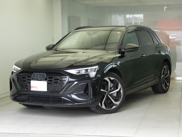 AUDI / AUDI Q8 e-tron