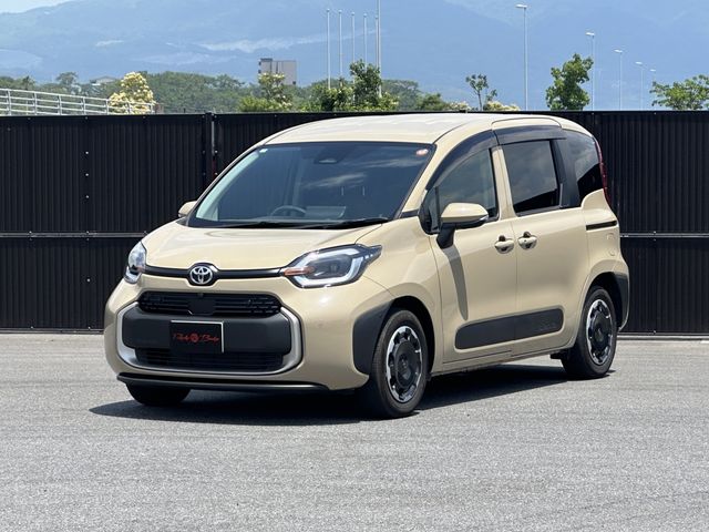 TOYOTA / SIENTA HYBRID