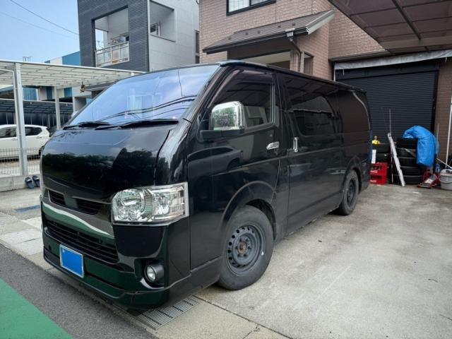 TOYOTA / HIACE van 4WD