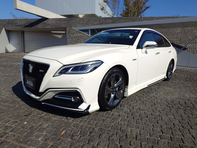 TOYOTA / CROWN sedan hybrid