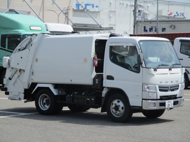 Mitsubishi / CANTER
