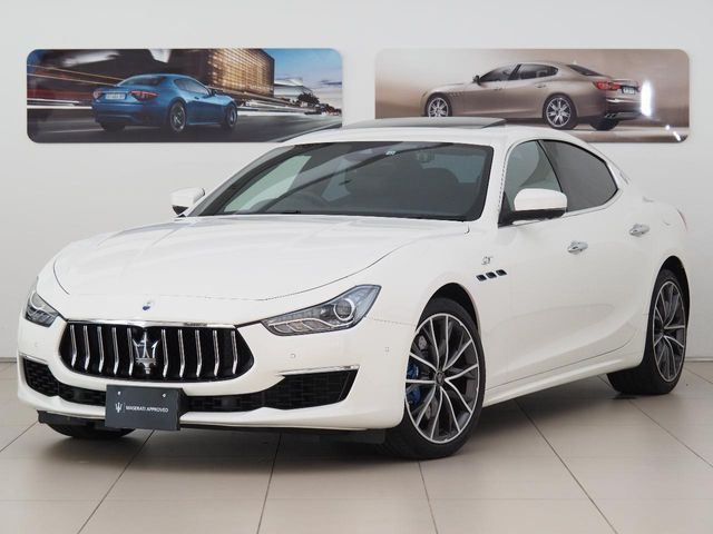 MASERATI / MASERATI GHIBLI Sedan