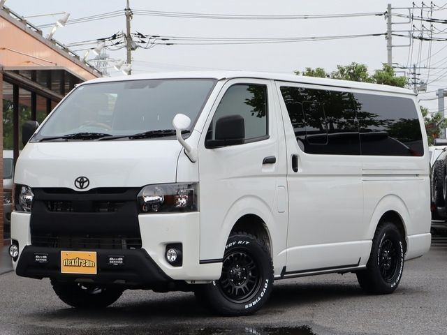 TOYOTA / HIACE van 4WD