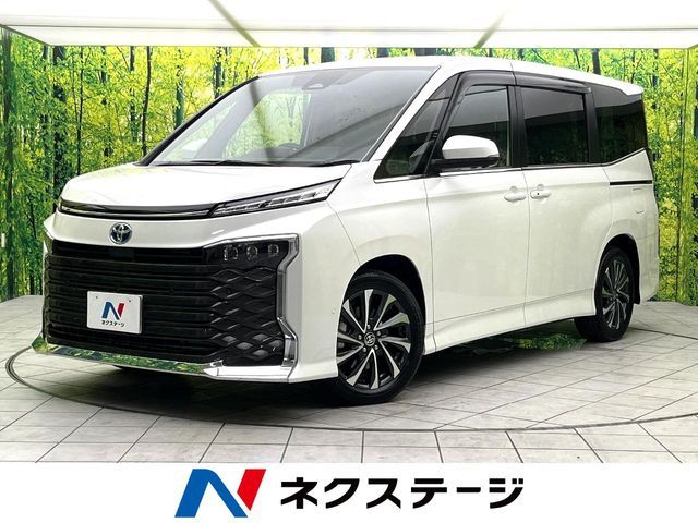 TOYOTA / VOXY HYBRID