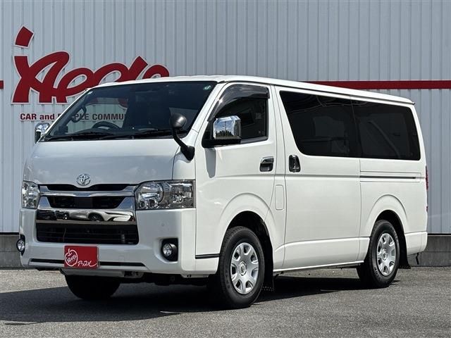 TOYOTA / HIACE van 4WD