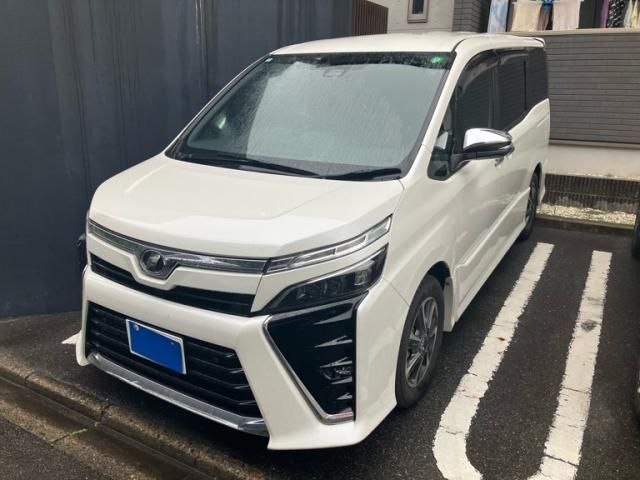 TOYOTA / VOXY