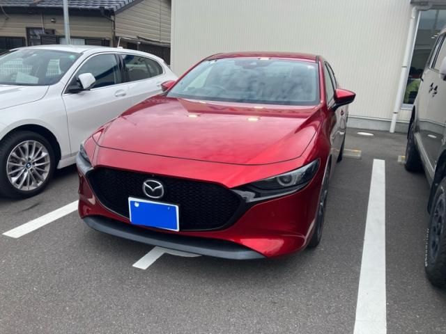MAZDA / マツダ３ファストバック