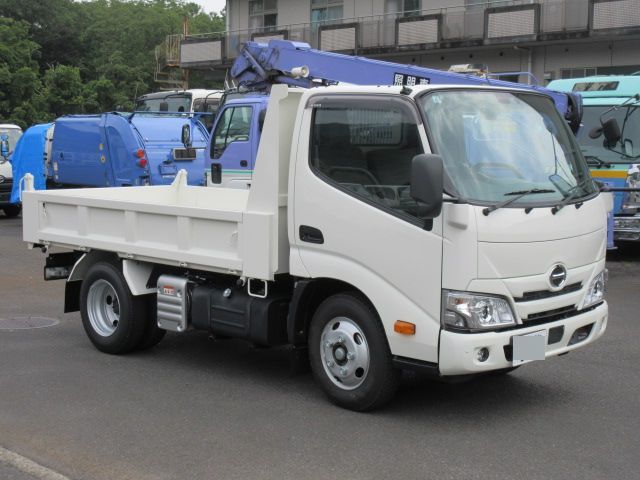 Hino / DUTRO