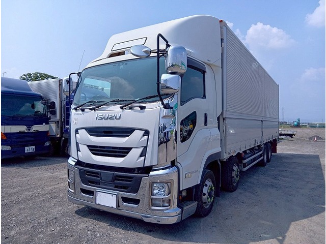 Isuzu / GIGA