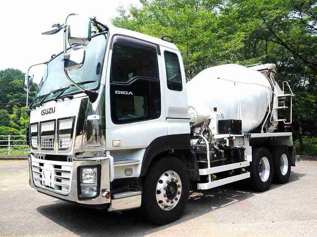 Isuzu / GIGA