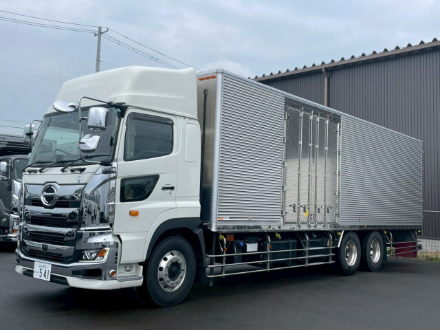 Hino / PROFIA