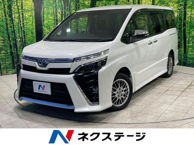 TOYOTA / VOXY HYBRID