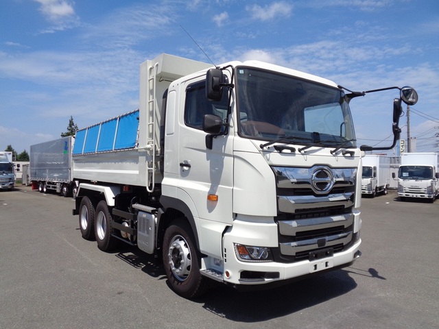 Hino / PROFIA