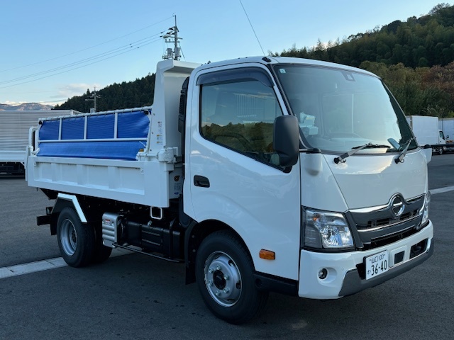 Hino / DUTRO