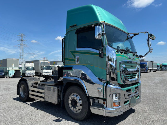 Isuzu / GIGA
