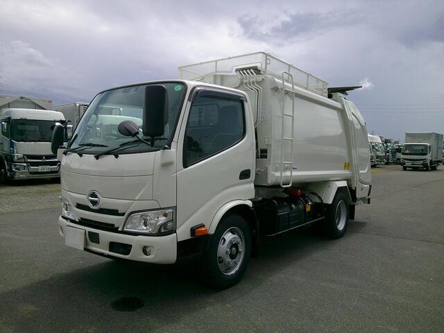 Hino / DUTRO