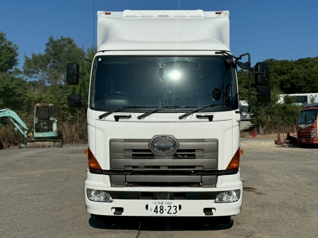 Hino / PROFIA