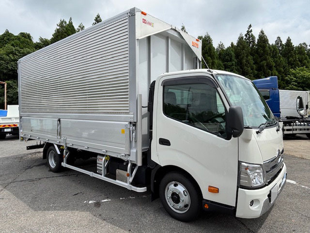 Hino / DUTRO