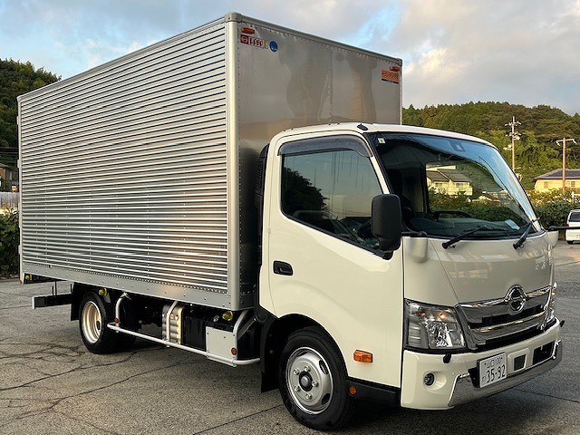 Hino / DUTRO