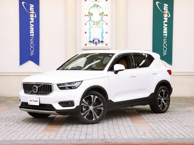 VOLVO / VOLVO XC40