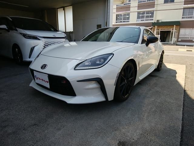 TOYOTA / GR86