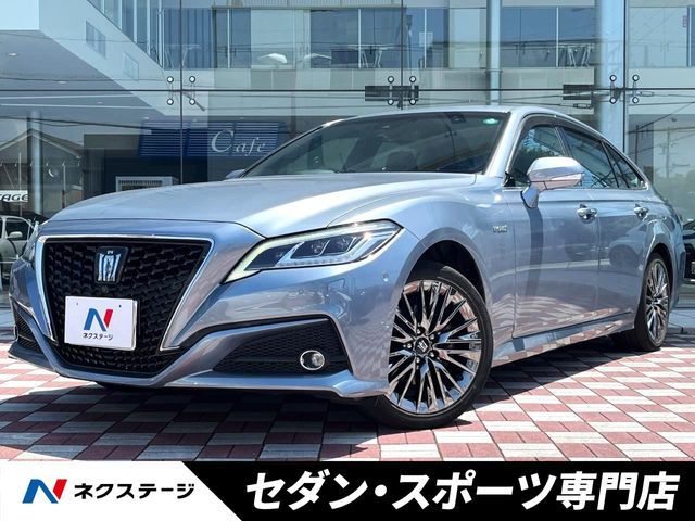 TOYOTA / CROWN sedan hybrid 4WD