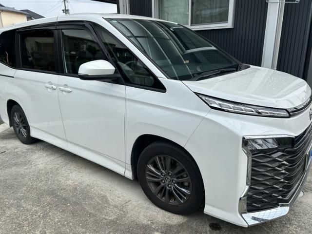 TOYOTA / VOXY