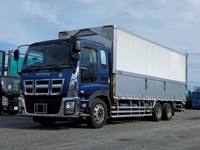 Isuzu / GIGA