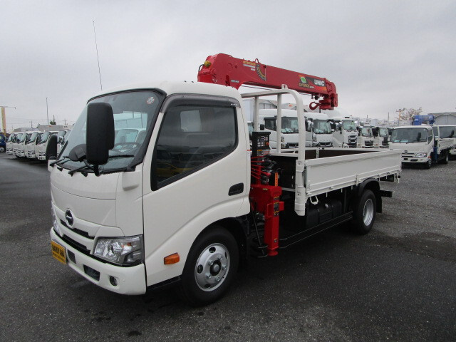 Hino / DUTRO