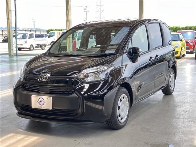TOYOTA / SIENTA HYBRID