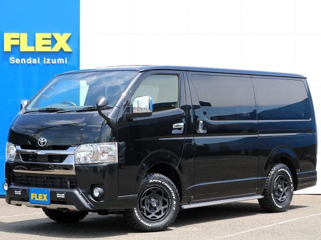 TOYOTA / HIACE van 4WD