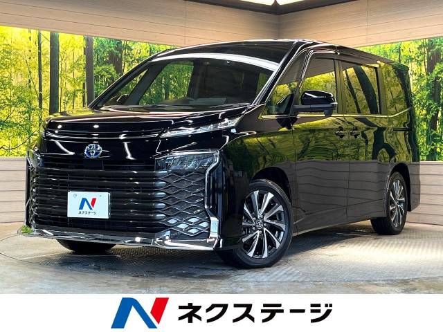 TOYOTA / VOXY HYBRID